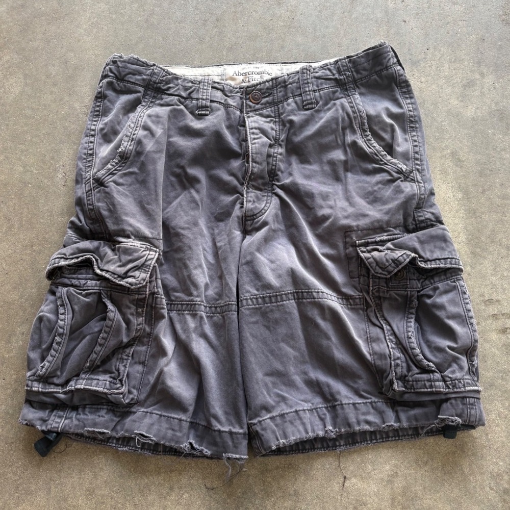 Vintage Y2K Abercrombie and Fitch distressed heavy cargo shorts Size 36